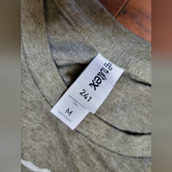 Four Roses Bourbon Green Whiskey Unisex Size Medium T-Shirt - Picture 3 of 5